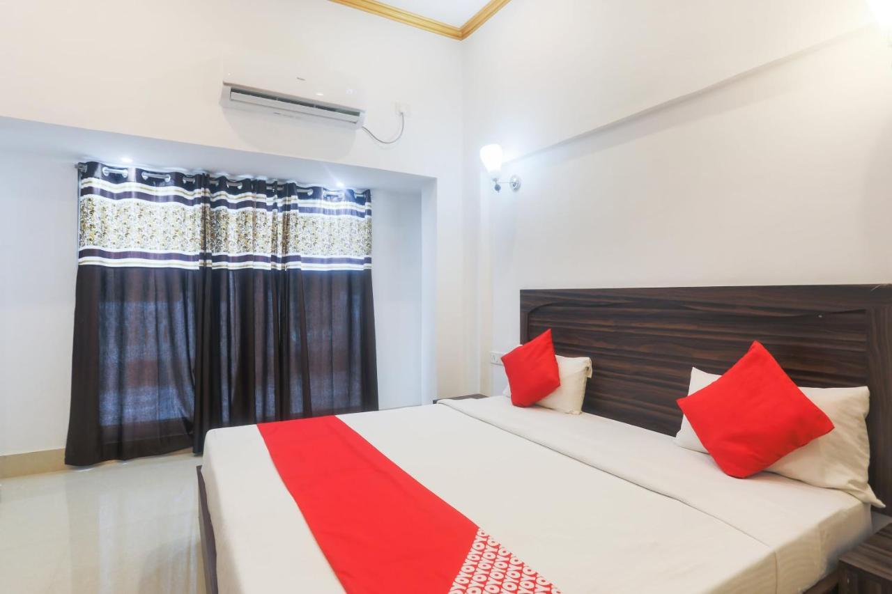 Oyo 45552 Central Hotel Khajurāho Dış mekan fotoğraf