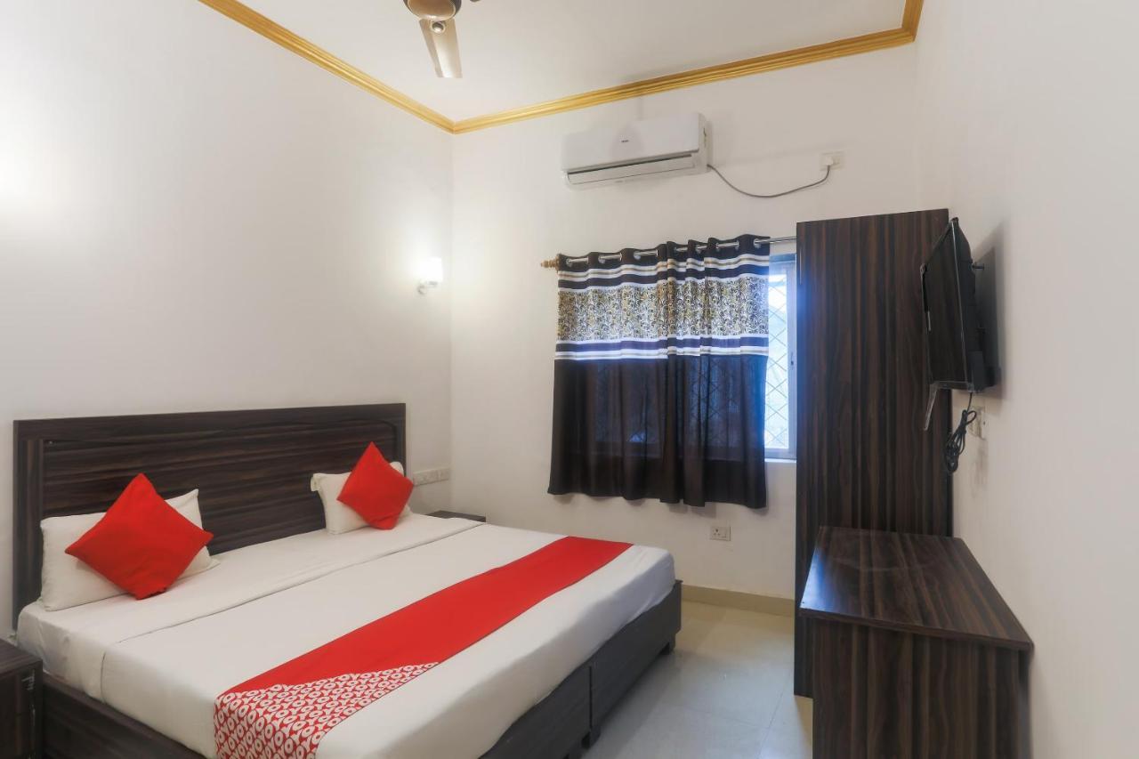 Oyo 45552 Central Hotel Khajurāho Dış mekan fotoğraf