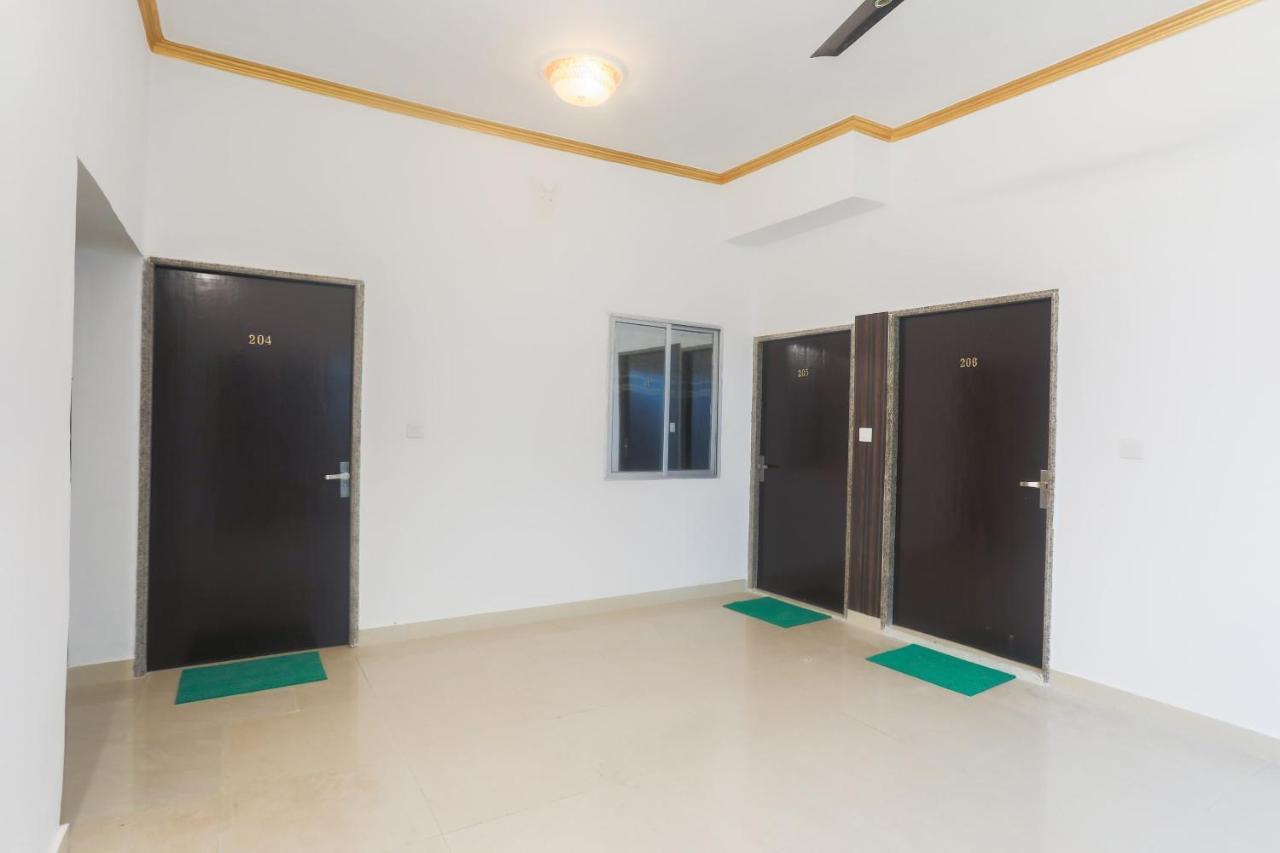 Oyo 45552 Central Hotel Khajurāho Dış mekan fotoğraf